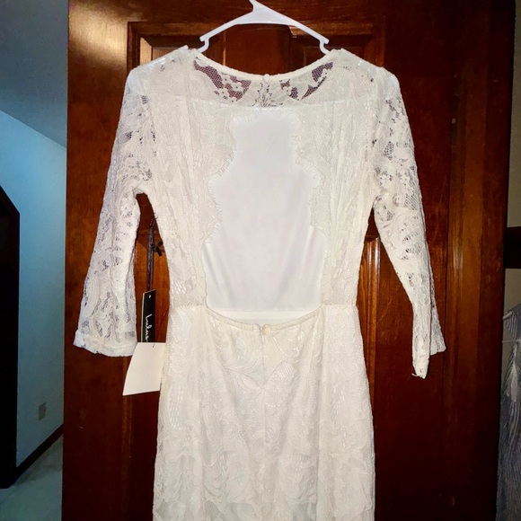 NWT Lulu's White Long Sleeve Lace Dress Wedding Formal Open Back Country Chic - Picture 5 of 6